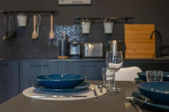 Delavigne Spacieux Classe 4 Etoiles Parking Privatif Daire Aix-les-Bains